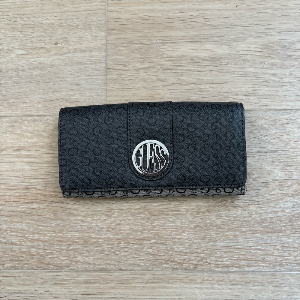 LIKE NEW: Vintage GUESS Y2K Black & Gray Monogram Wallet